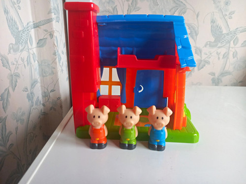 Elc happyland little pigs - 3,